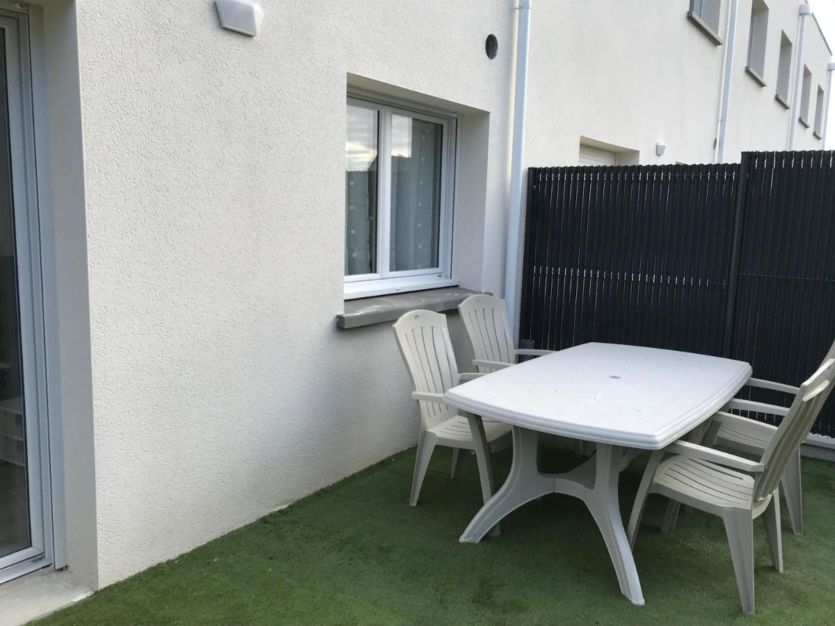 Appartement Numero 4 Ou Numero 8 Savigne-l'Eveque エクステリア 写真